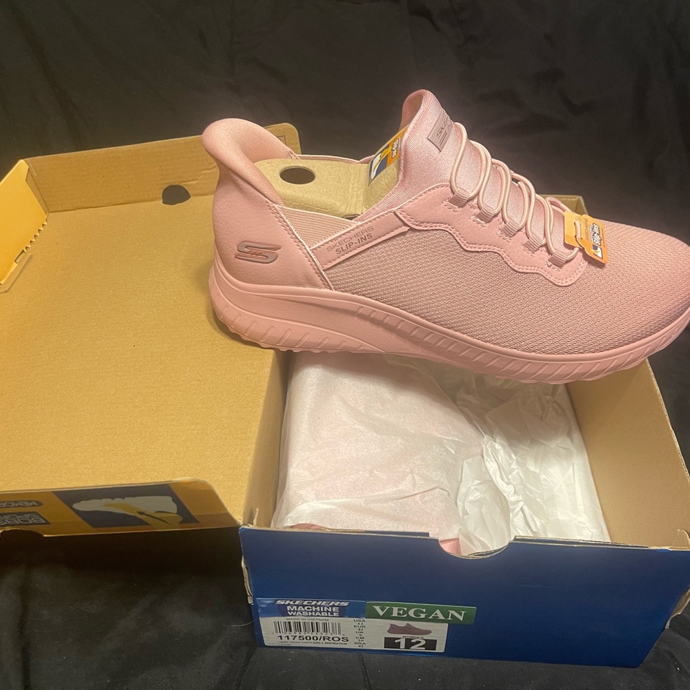 Skechers Vegan size 12 new with box